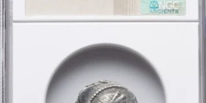 Julius Caesar, as Dictator (49-44 BC). AR denarius