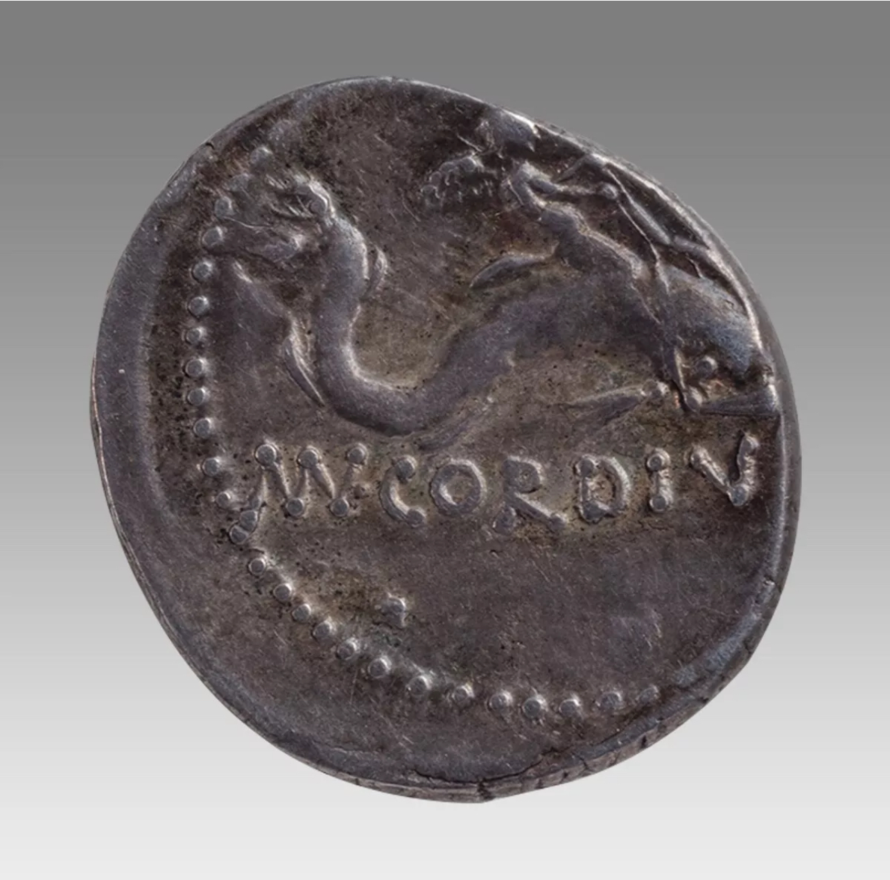 ROMAN REPUBLIC. Mn. Cordius Rufus. 46 BC. AR Denarius (18mm, 3.58 gm). - Image 2