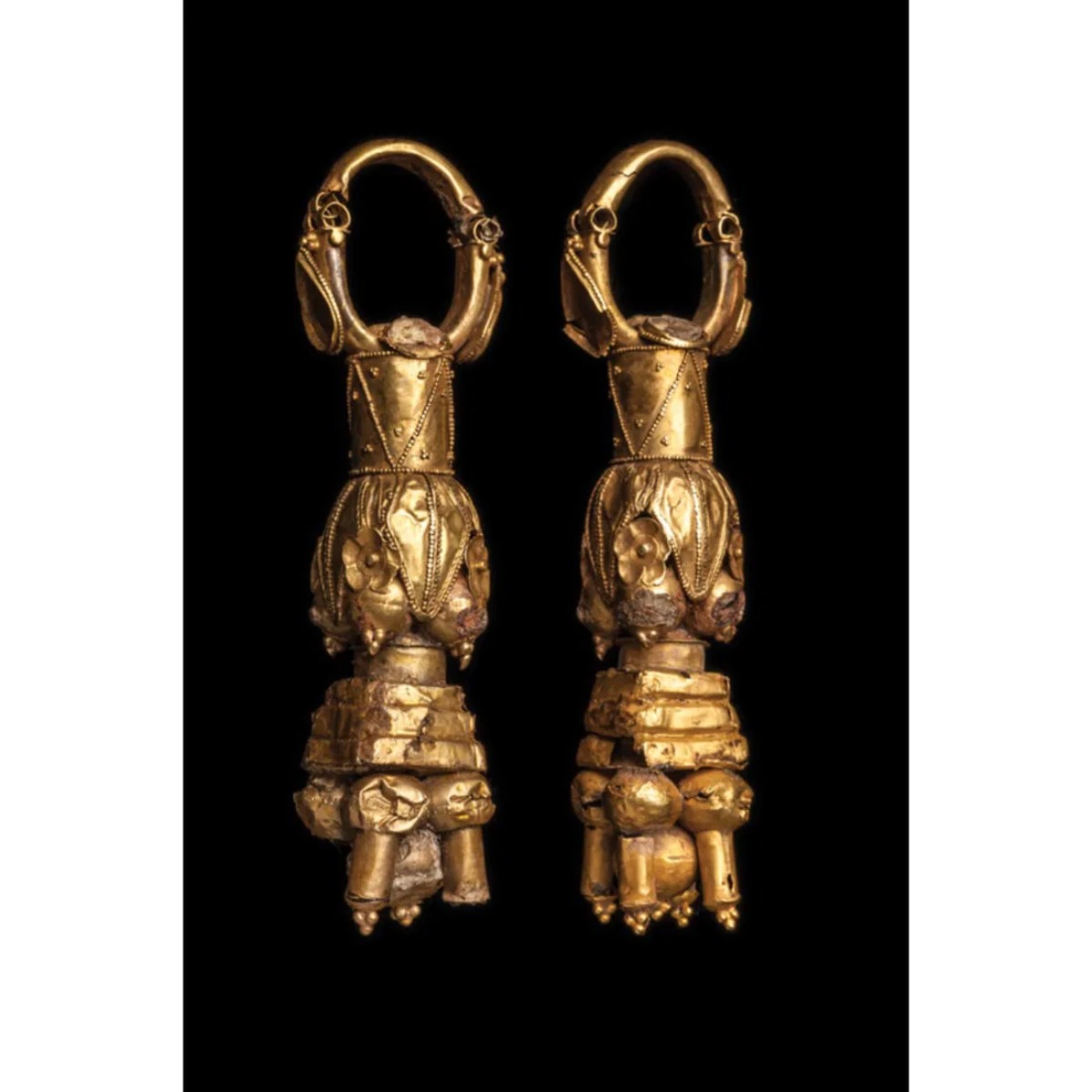 Ancient Roman Large Gold Earrings Ca. 2nd century B.C. - 2nd century A.D.