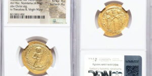 Theodora, Sole Reign (AD 1055-1056). AV histamenon nomisma (26mm, 4.39 gm, 6h).