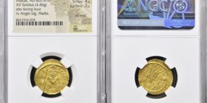 Phocas. 602-610. AV Solidus (20.5mm, 4.46 g, 7h). Constantinople mint, 10th officina.