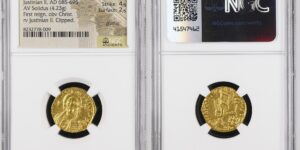 Justinian II, first reign (AD 685-695). Gold Solidus (4.23 g), struck AD 692-695.  Constantinople, 9th officina